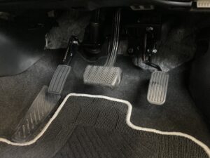 福祉車両改造・左アクセルペダル・LA3