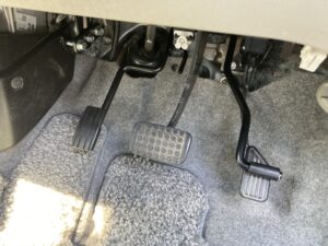 福祉車両改造・左アクセルペダル